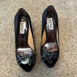 Badgley Mischka Women's Black 'Reta' Satin Dress Open Toe Heel Shoes